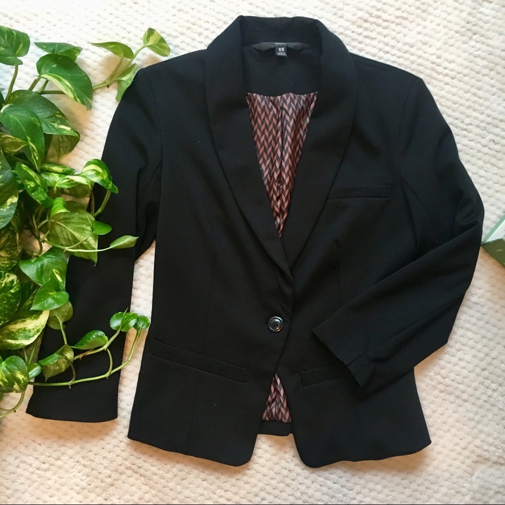 BOGO🍾 • Black blazer 💄